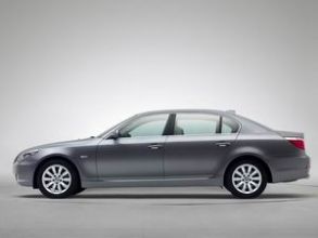 新BMW 523Li典雅型 新BMW 523Li典雅型