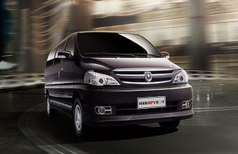 2010款阁瑞斯2.4尊领豪华型MT(长轴11座) 2010款阁瑞斯2.4尊领豪华型MT(长轴11座)