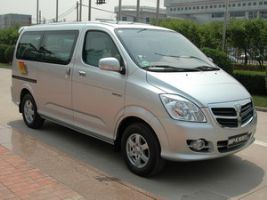 2011ɿ˲Ƹ쳵2.5Lֶ׼