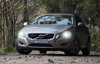 2012款沃尔沃S60 DRIVe 1.6T自动智雅版 2012款沃尔沃S60 DRIVe 1.6T自动智雅版