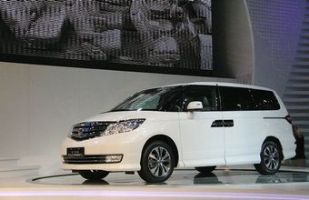 2012�����2.4 VTi������