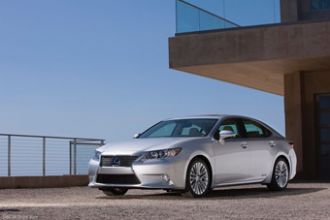 2013款雷克萨斯ES300h自动精英版 2013款雷克萨斯ES300h自动精英版