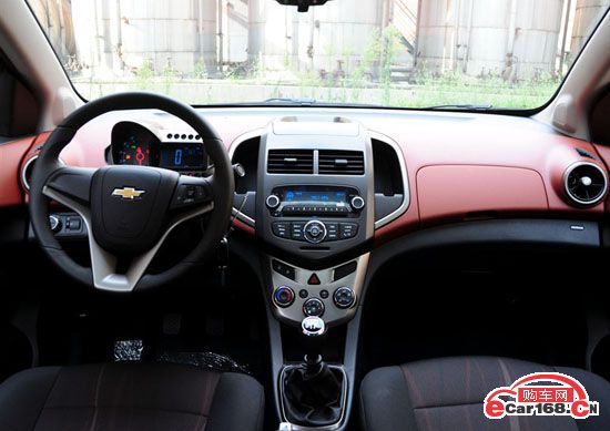 爱唯欧三厢 内饰图 爱唯欧三厢 内饰图