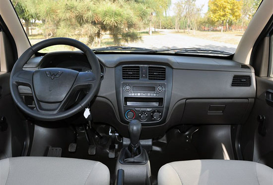 五菱荣光 内饰图 五菱荣光 内饰图