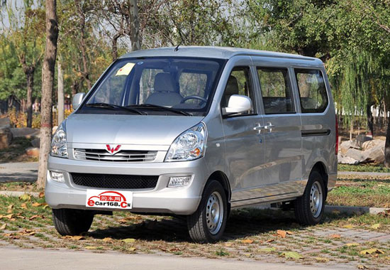 五菱荣光 外观图 五菱荣光 外观图