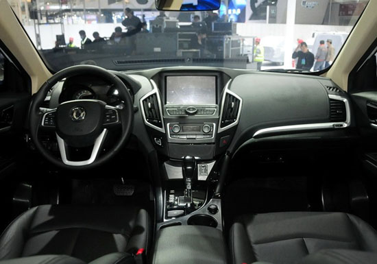风神AX7 内饰图