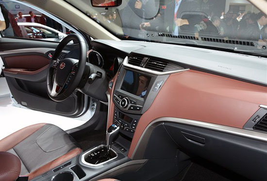 比亚迪G5 内饰图
