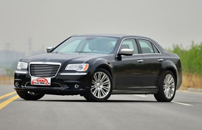 2014˹300C 3.0LԶ׿Խ