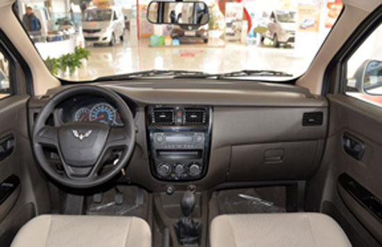 五菱荣光V 内饰图