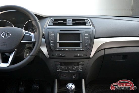绅宝X65 内饰图