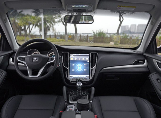 众泰SR7 内饰图 众泰SR7 内饰图