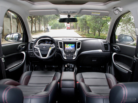 长安CS35 内饰图 长安CS35 内饰图
