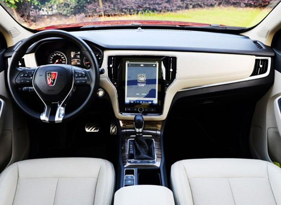 荣威RX5 内饰图 荣威RX5 内饰图