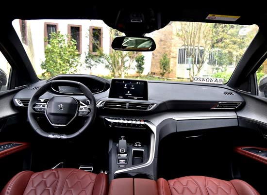 标致4008 内饰图 标致4008 内饰图
