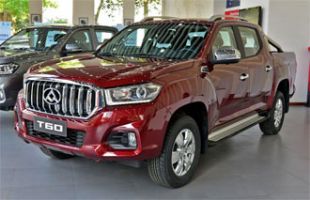 ������ͨT60 2017�� 2.8T�����ֶ������͵���������С˫�Ź�V