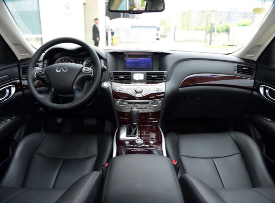英菲尼迪Q70 内饰图 英菲尼迪Q70 内饰图