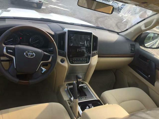 普拉多(平行进口) 内饰图 普拉多(平行进口) 内饰图