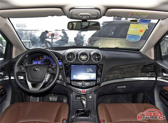 比亚迪S7 内饰图