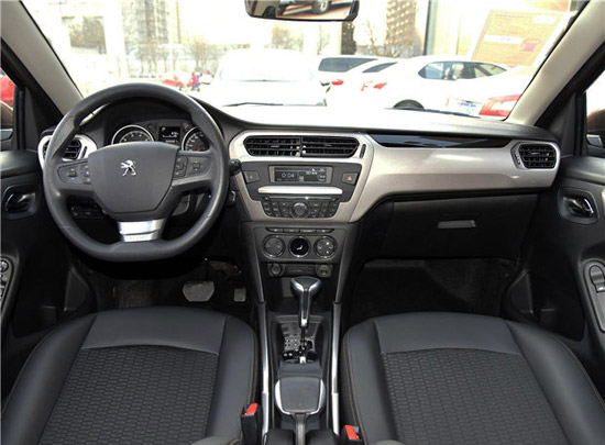 标致301 内饰图 标致301 内饰图