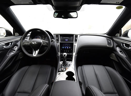 英菲尼迪Q60 内饰图