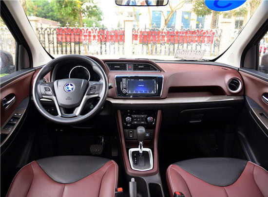 启辰M50V 内饰图