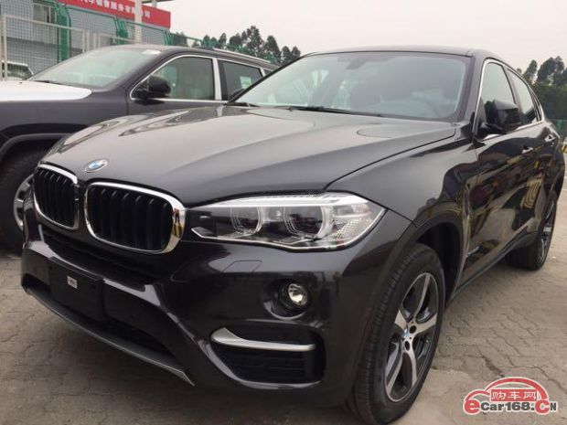 宝马X6 外观图