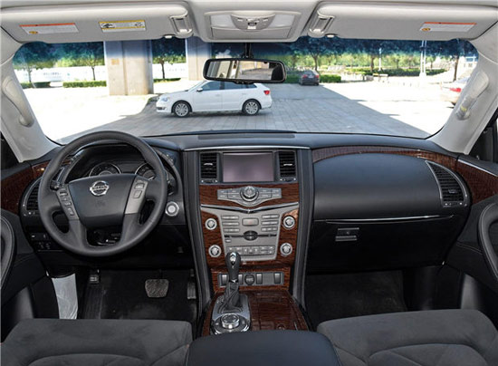 PATROL(途乐) 内饰图 PATROL(途乐) 内饰图