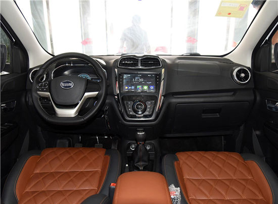 斯威X3 内饰图 斯威X3 内饰图