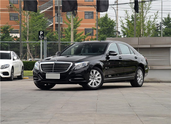 奔驰S级 外观图