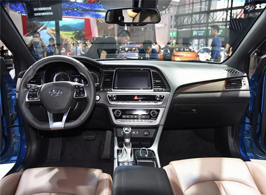 索纳塔九 内饰图