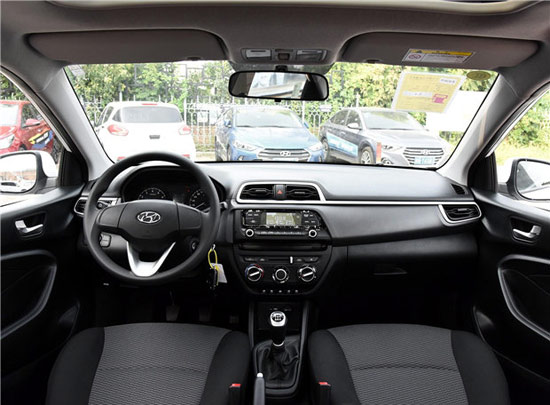 瑞纳 内饰图 瑞纳 内饰图