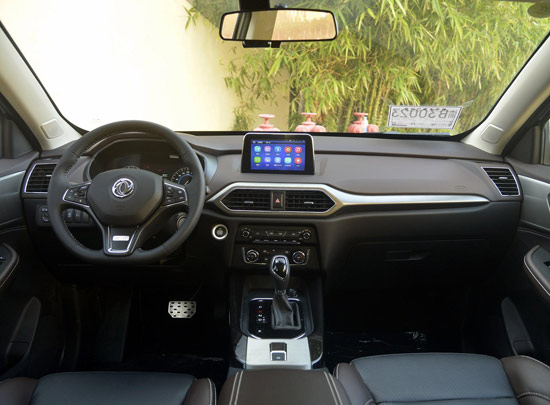 风光S560 内饰图 风光S560 内饰图