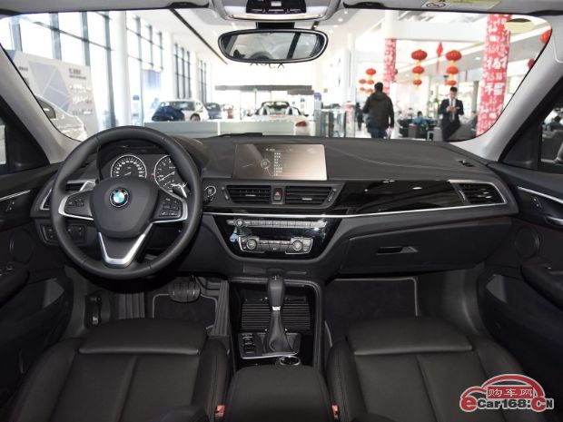 宝马1系 内饰图 宝马1系 内饰图