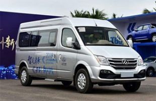 ��ͨV80 2018�� 2.5T �ֶ� ����ͨ�� ����߶� 5��