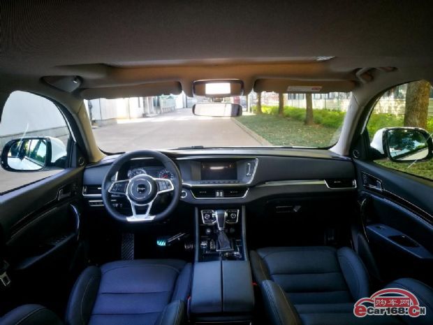 众泰T600 Coupe 内饰图