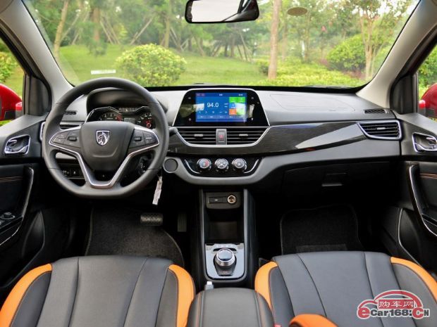 宝骏310w 内饰图