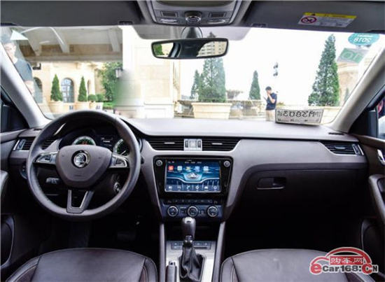 明锐 内饰图