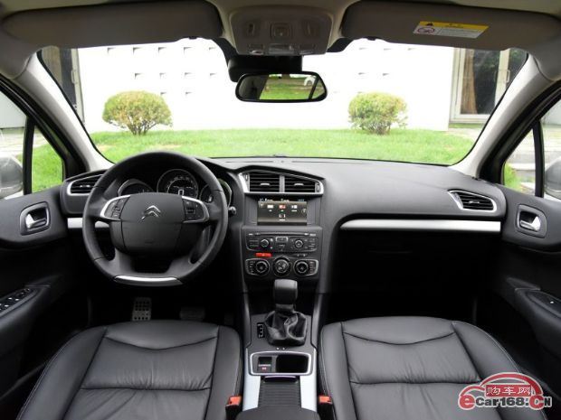 雪铁龙C4L 内饰图