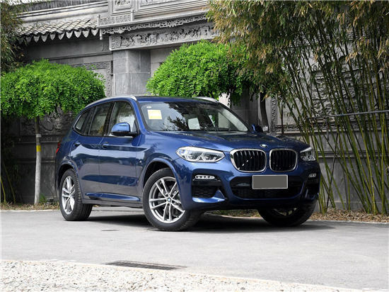宝马X3 外观图