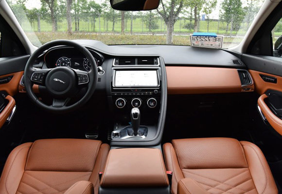 捷豹E-PACE 内饰图 捷豹E-PACE 内饰图