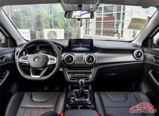 绅宝智行 内饰图 绅宝智行 内饰图