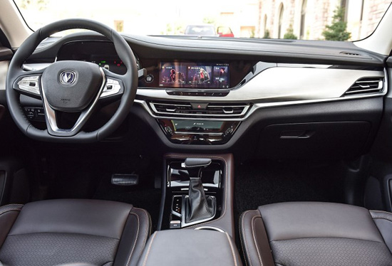 长安CS35 PLUS 内饰图