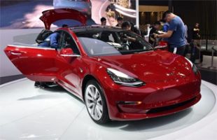 MODEL 3 2019 Performanceȫ