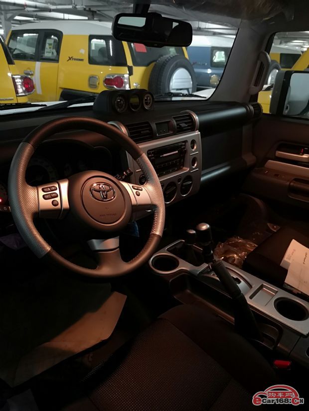 FJ酷路泽 内饰图 FJ酷路泽 内饰图