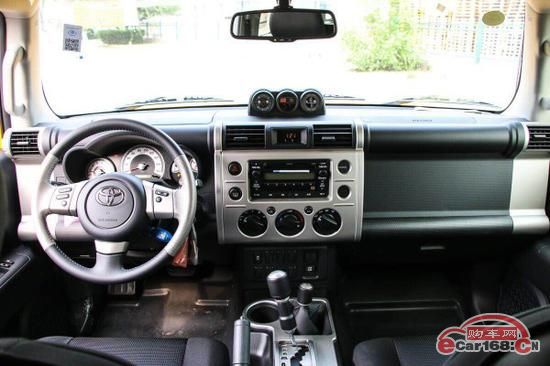 FJ酷路泽 内饰图