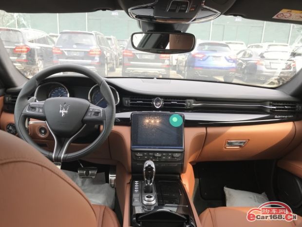 总裁 内饰图 总裁 内饰图