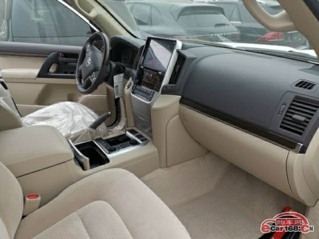 兰德酷路泽(平行进口) 内饰图 兰德酷路泽(平行进口) 内饰图