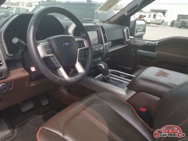 福特F-150 内饰图
