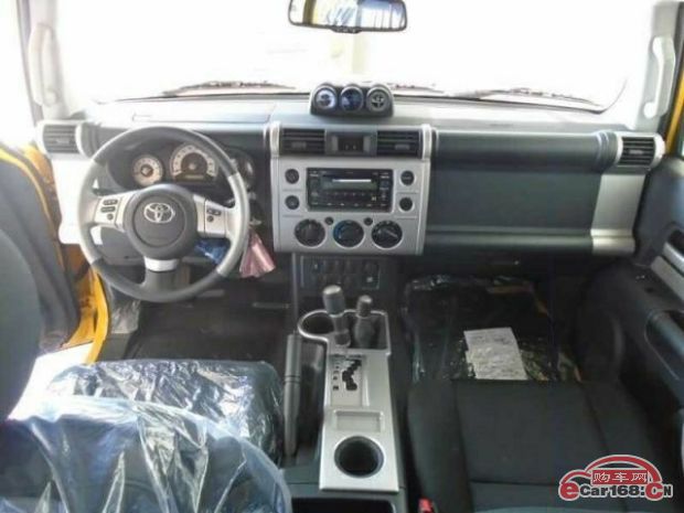 FJ酷路泽 内饰图