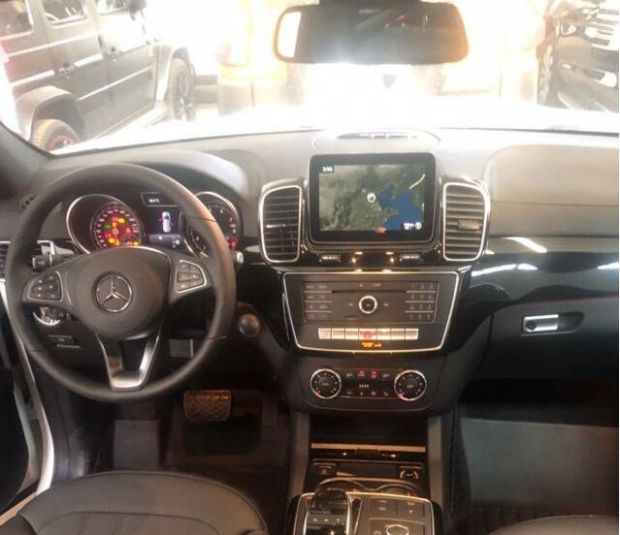 奔驰GLS(平行进口) 内饰图